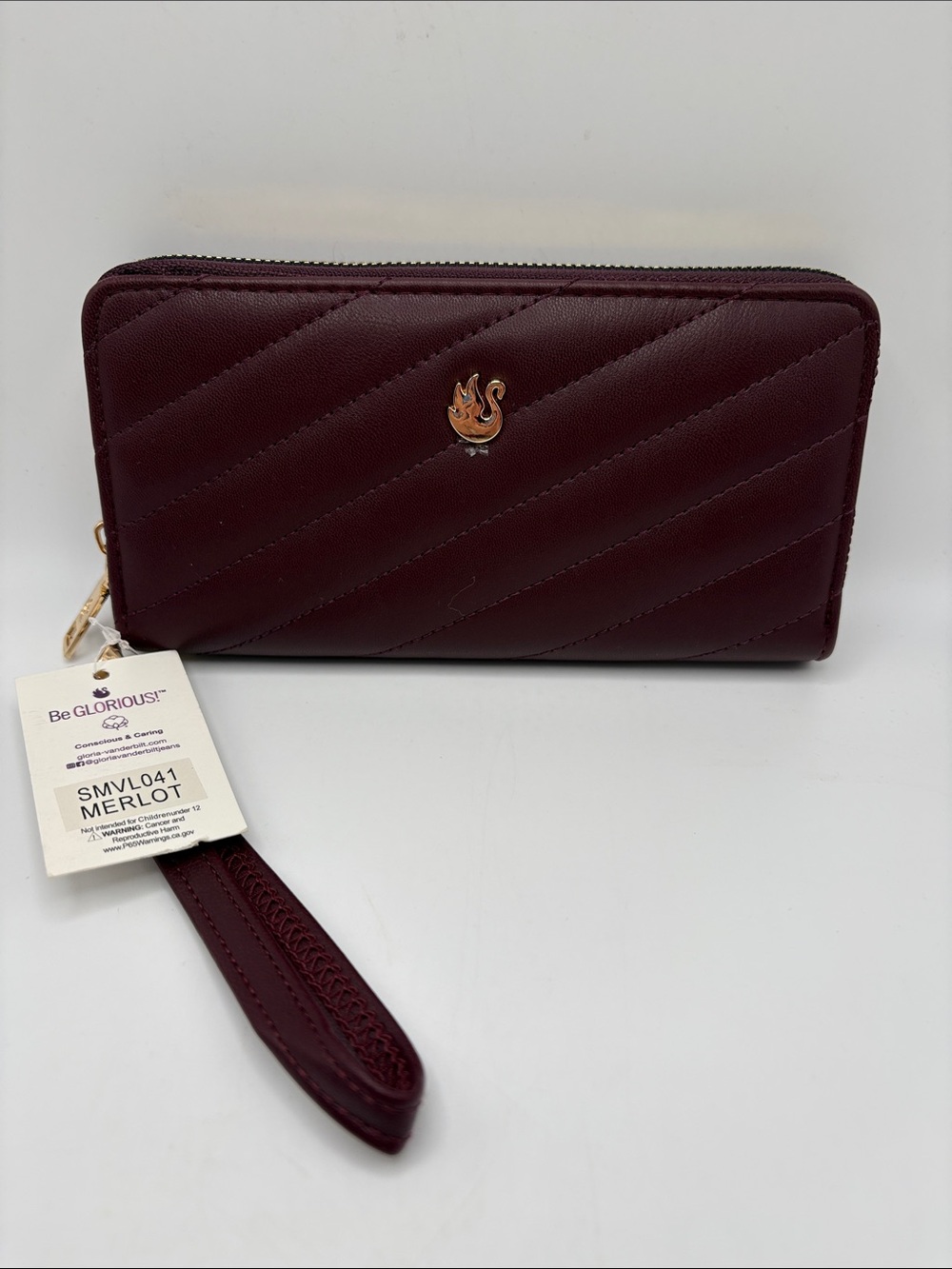 Gloria Vanderbilt Merlot Quilted Wristlet Wallet